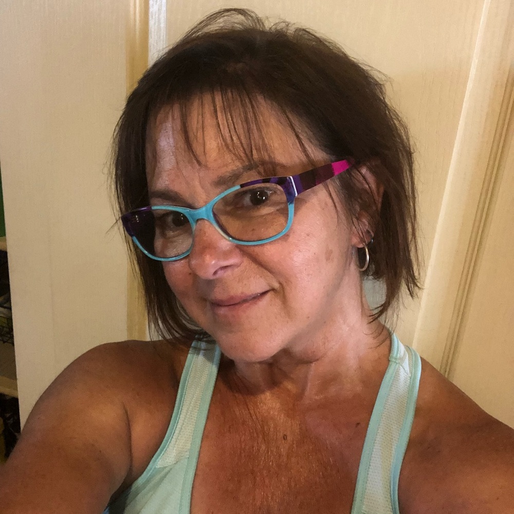 Meet your Posher, Sandy